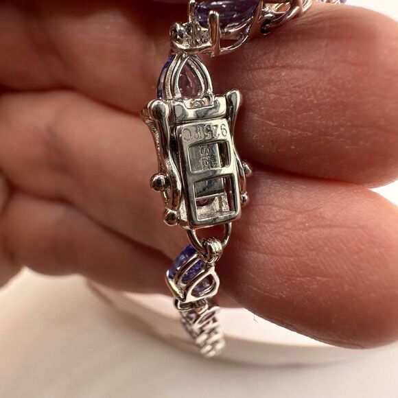 ESTATE PIECE! Genuine tanzanite, sterling silver stamped tennis bracelet! - Picture 5 of 7